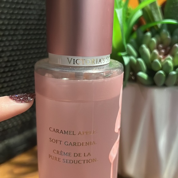 LOT OF 3 *DISCONTINUED* Victoria’s Secret Fragrance Mists - Picture 8 of 9